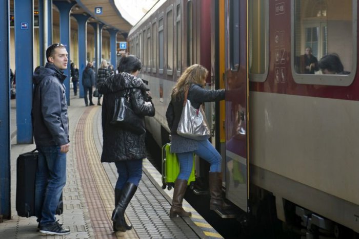 Ilustračný obrázok k článku Trnavčania, cestujete vlakom? Štátny železničný dopravca ohlásil dôležité zmeny
