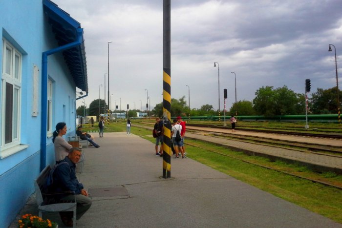Ilustračný obrázok k článku Hlohovec čaká niekoľkodňová výluka: Železnice chystajú opravu priecestia