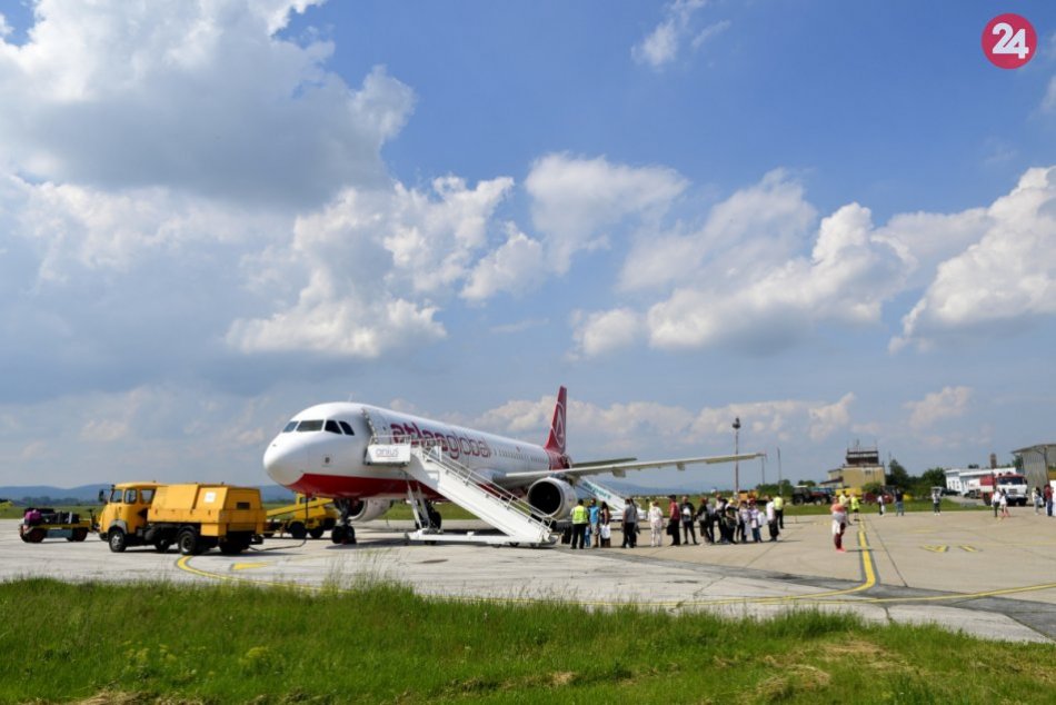 Ilustračný obrázok k článku Letisko Piešťany informuje: Cestujúci sa môžu poradiť s colníkmi o dovoze tovaru