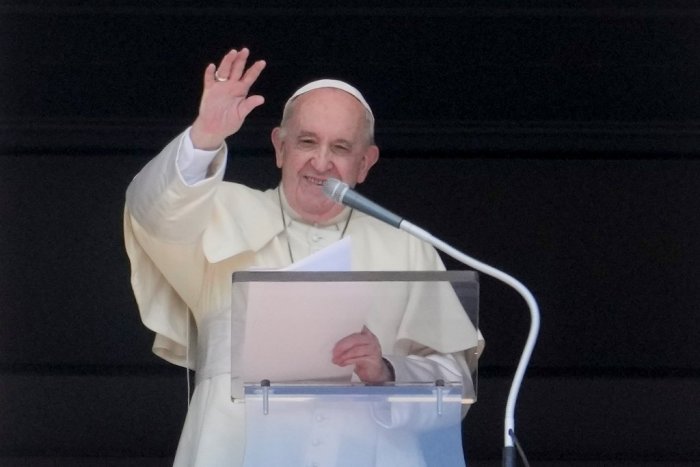 Ilustračný obrázok k článku Chystáte sa stretnutie s pápežom? V Trnavskom kraji budú jazdiť mimoriadne spoje