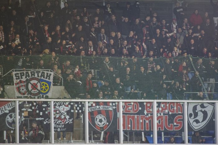 Ilustračný obrázok k článku Derby na Slovane bude BEZ fanúšikov Spartaka: Trnavčania sa do sektoru NEDOSTANÚ