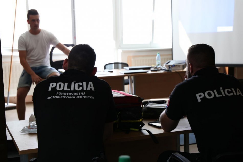 Trnavskí policajti na kurze prvej pomoci